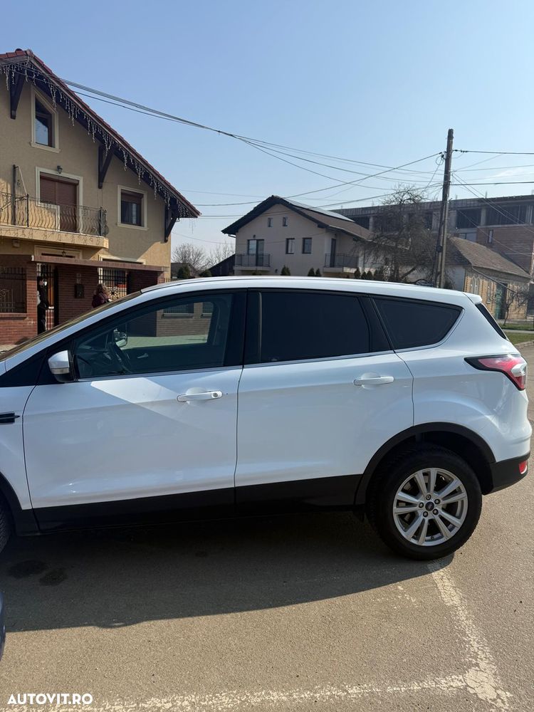 Ford Kuga - 5