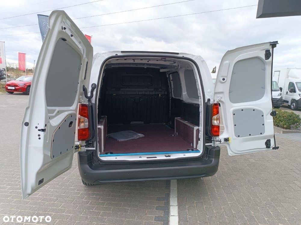 Citroën BERLINGO - 11