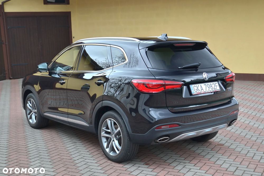 MG EHS Luxury - 4