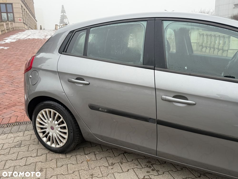 Fiat Bravo 1.4 T-JET 16V Dynamic - 23