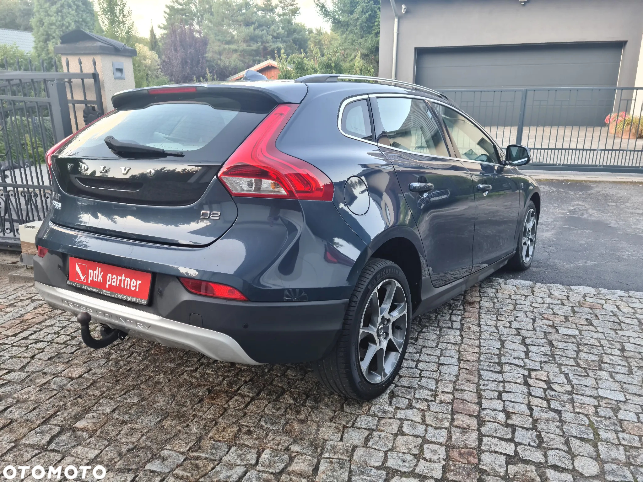 Volvo V40 D2 Drive-E R-Design Momentum - 31
