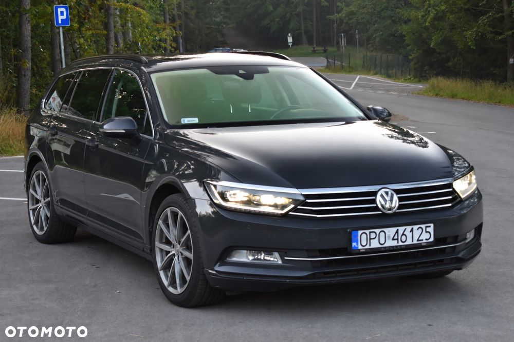 Volkswagen Passat - 1