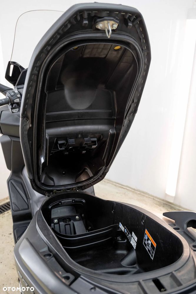 Honda NSS - 20