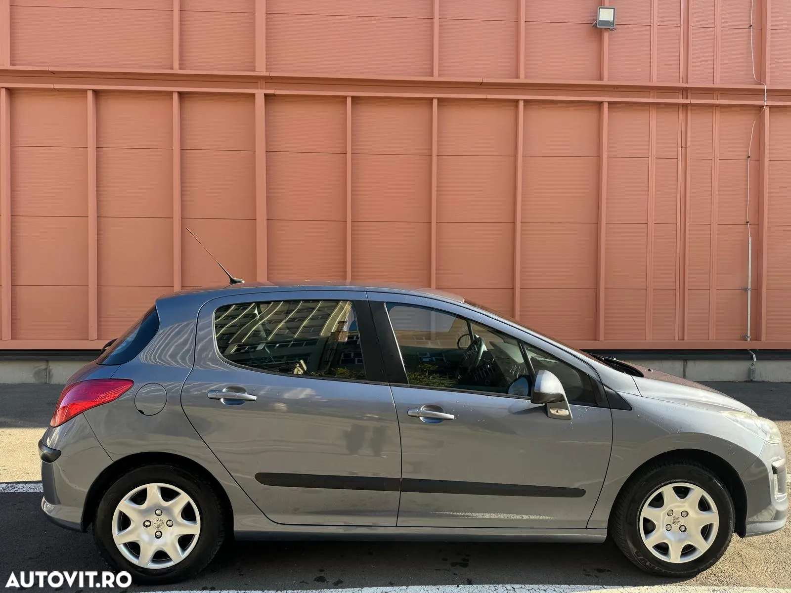 Peugeot 308 1.6HDi Premium Pack - 5