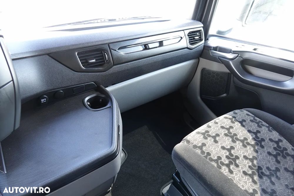 Scania S 560 / MEGA / RETARDER / AER CONDIȚIONAT PARCARE / PLATĂ JOSĂ / 2022 / - 32