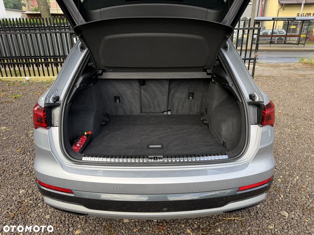 Audi Q3 - 30