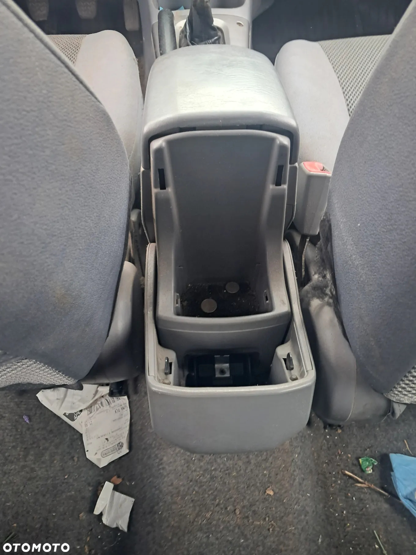 TOYOTA RAV 4 II 2002 2.0 D4D : ICD-FTV KL 202 - 16