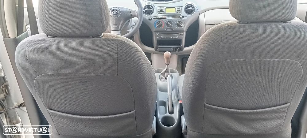 Toyota Yaris 1.0 Terra DA+ABS+CD+AC - 19