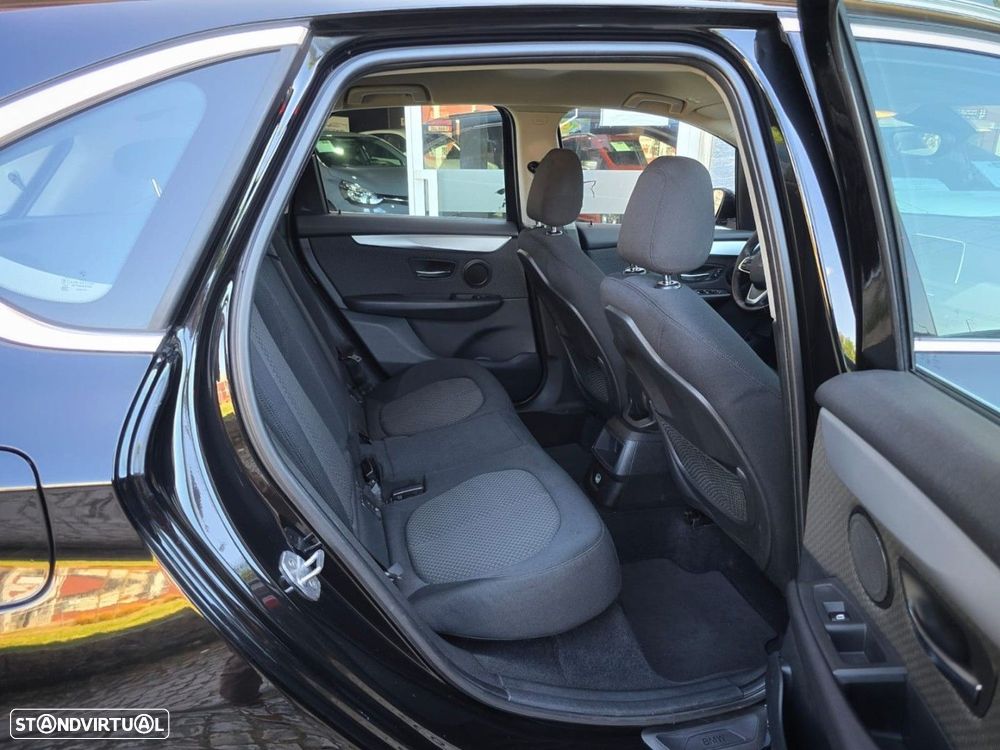 BMW 216 Active Tourer d - 21