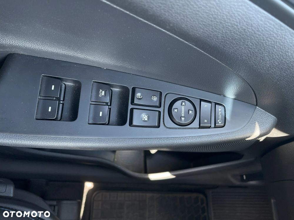 Hyundai Tucson 2.0 CRDi 4WD Style - 17