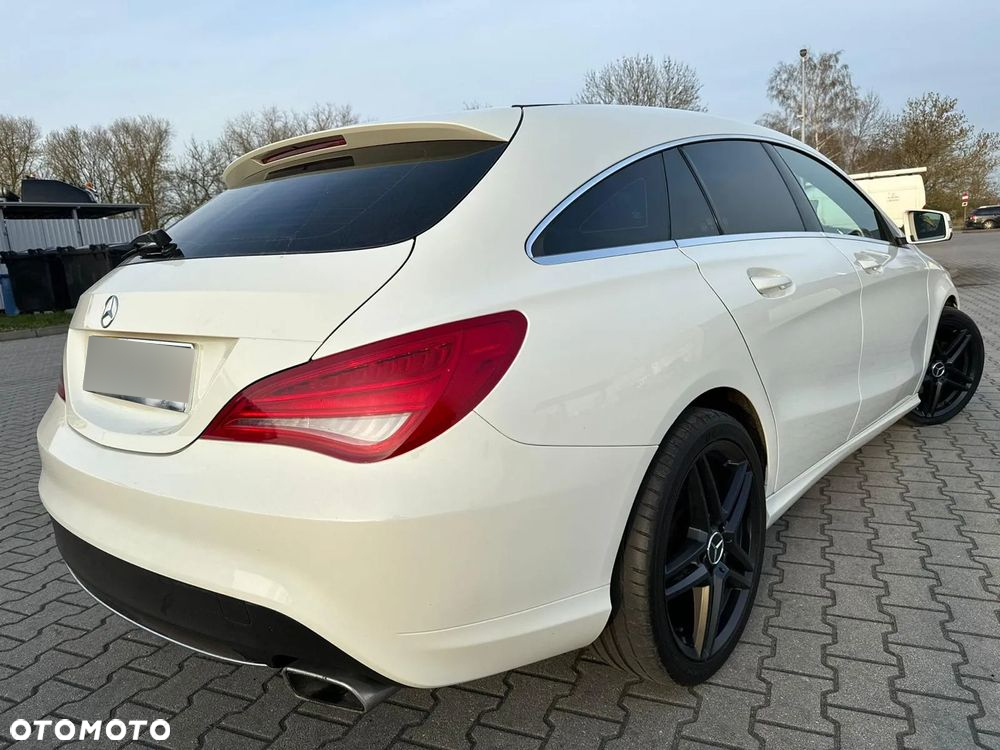 Mercedes-Benz CLA 220 (CDI) d AMG Line - 24