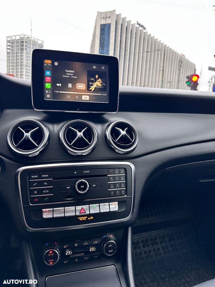 Mercedes-Benz GLA 180 7G-DCT UrbanStyle Edition - 12