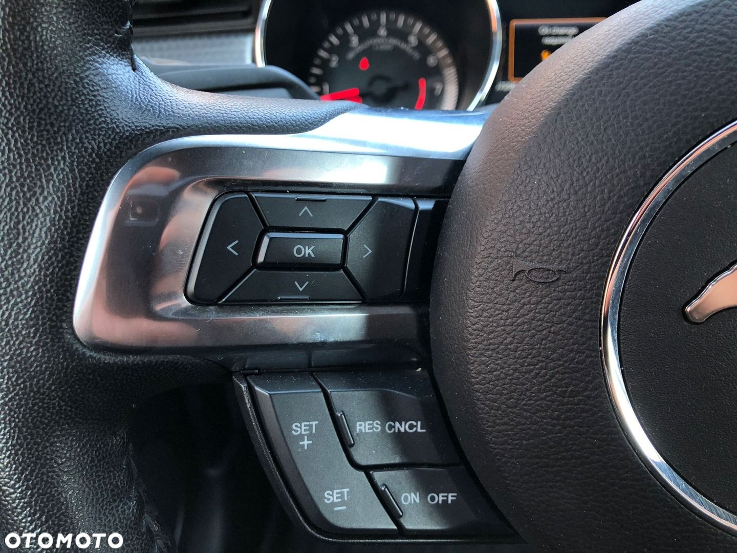 Ford Mustang 5.0 V8 GT - 26