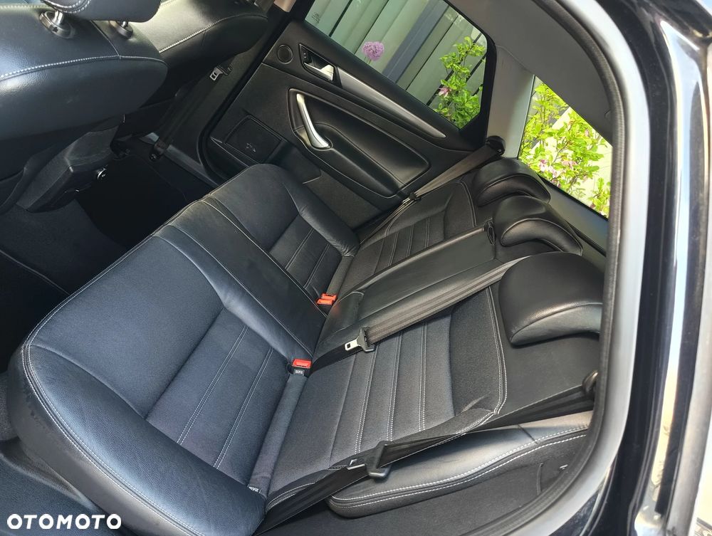 Ford Mondeo 2.0 TDCi Titanium LXS - 12
