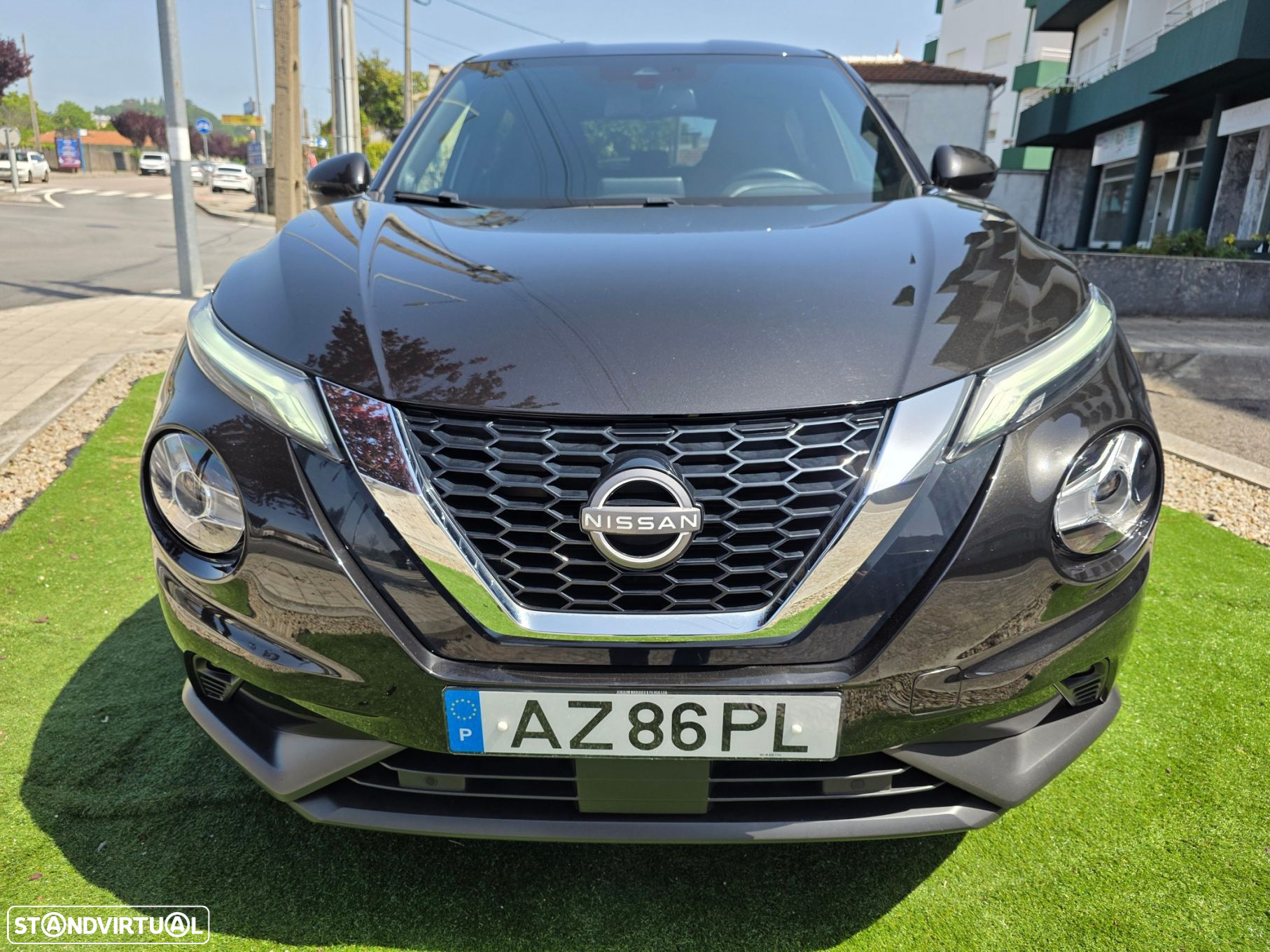 Nissan Juke 1.0 DIG-T N-Connecta NAV. - 2