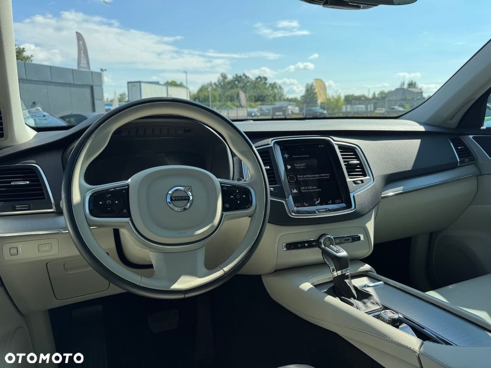 Volvo XC 90 - 15