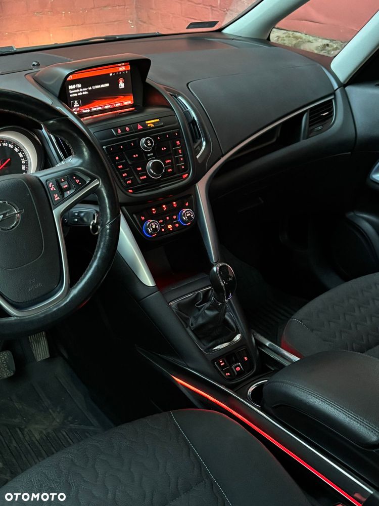 Opel Zafira 1.6 CDTI Cosmo - 11