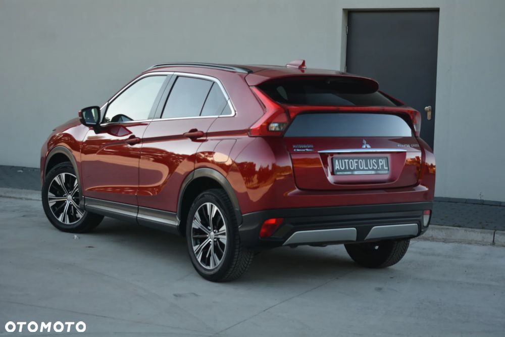 Mitsubishi Eclipse Cross - 12