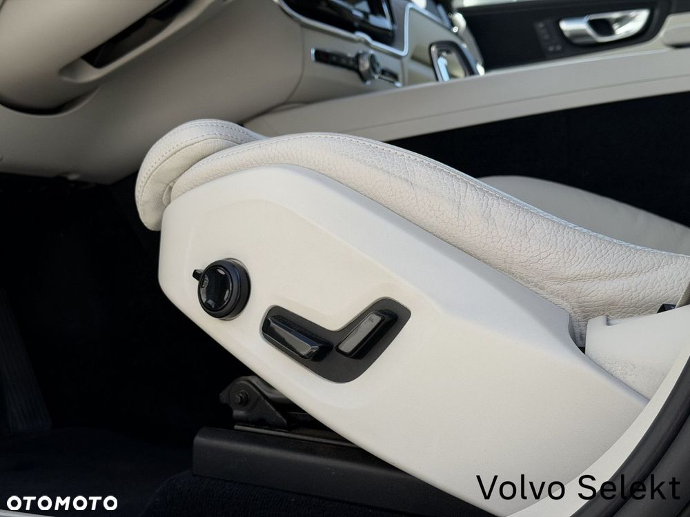 Volvo XC 60 - 23