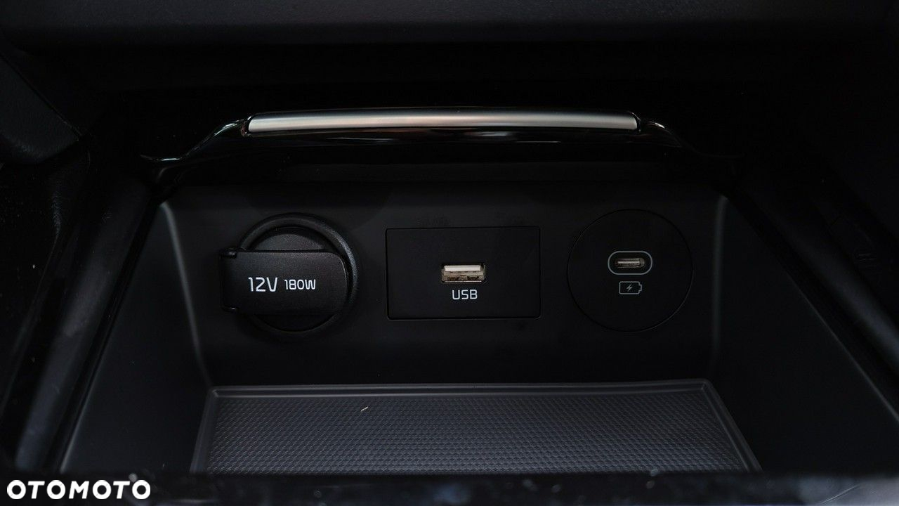 Kia Ceed - 23