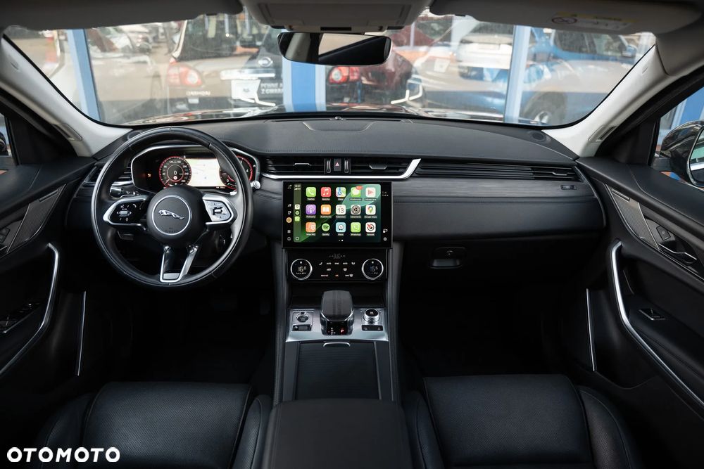 Jaguar F-Pace D200 AWD R-Dynamic HSE - 4