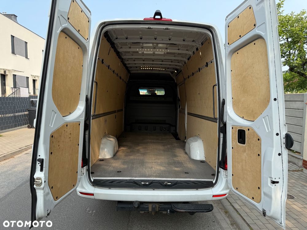 Mercedes-Benz Sprinter - 23