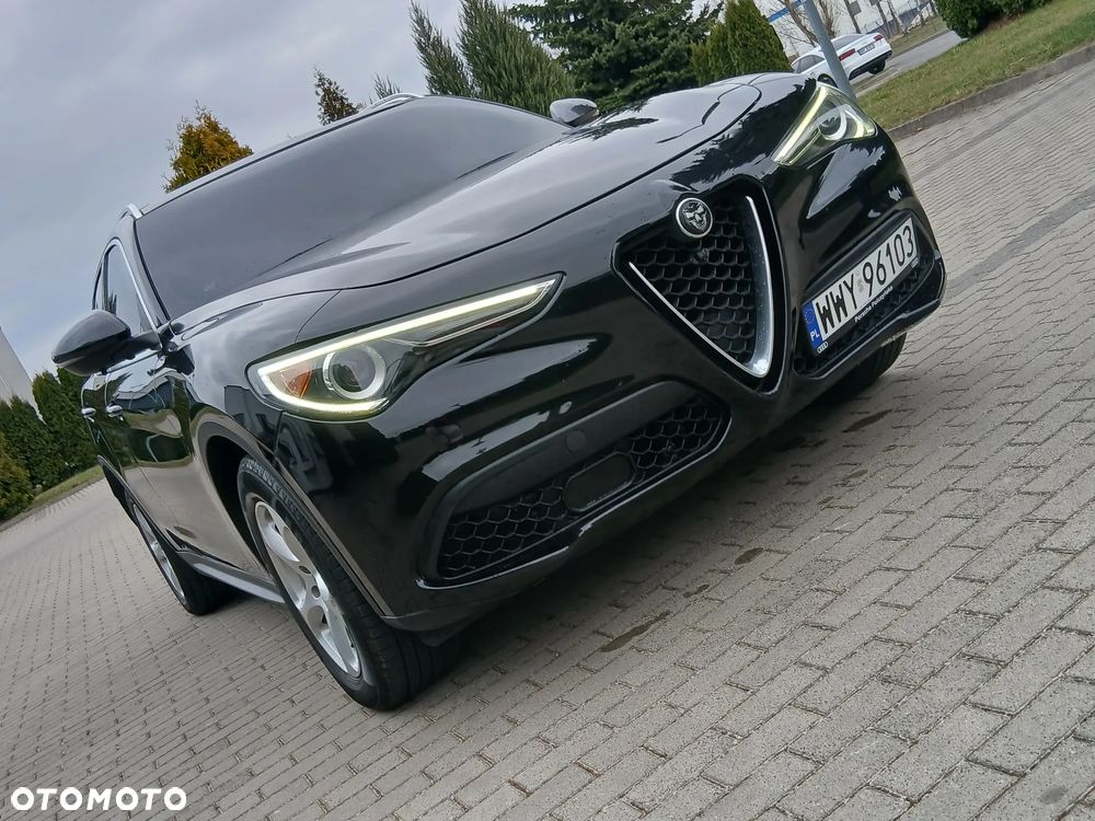 Alfa Romeo Stelvio 2.0 Turbo 16V AT8-Q4 Executive - 10