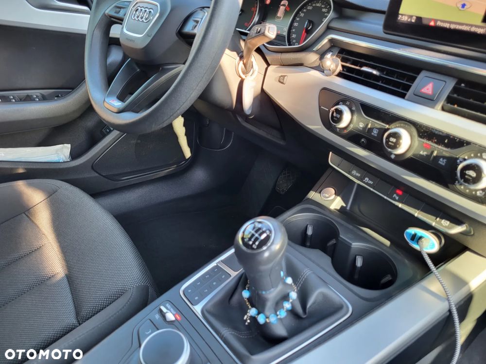 Audi A4 ver-2-0-tdi-ultra-design - 9