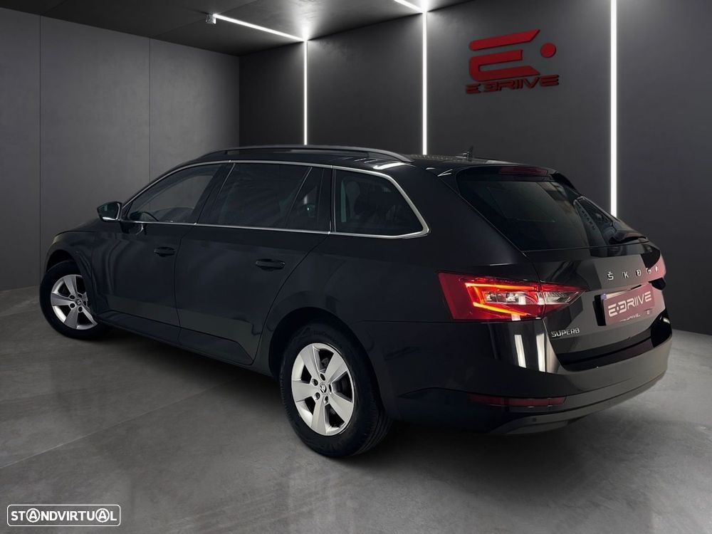 Skoda Superb Break 2.0 TDI Style DSG - 7