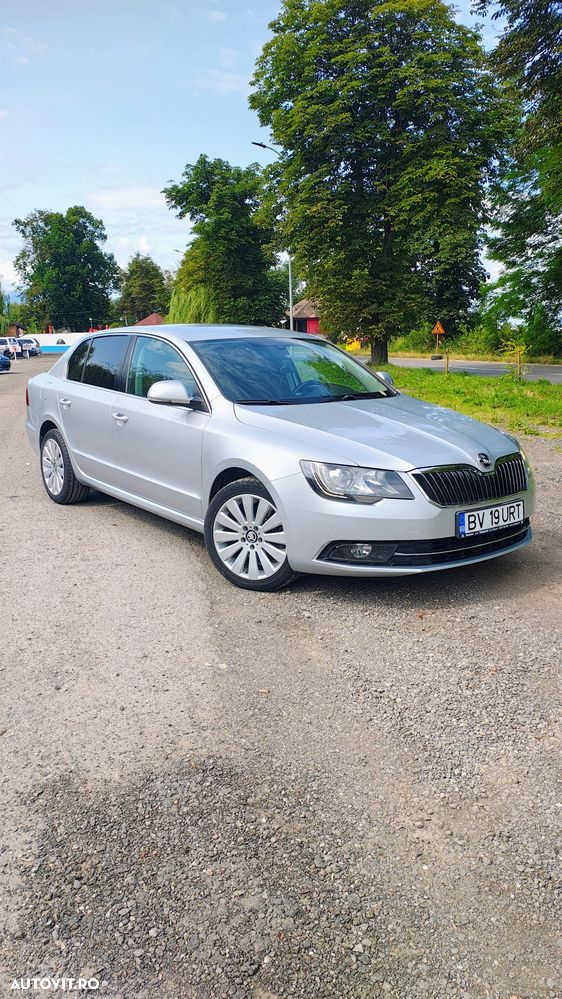 Skoda Superb 2.0 TDI Ambition - 1
