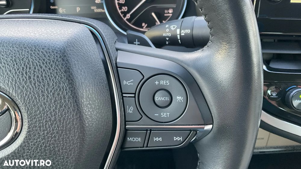 Toyota Camry 2.5 Hybrid Exclusive - 32