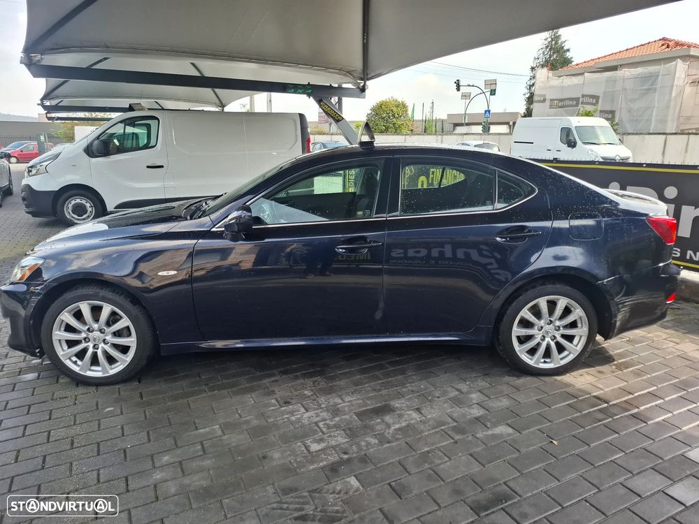 Lexus IS 220 d Base 11 - 7