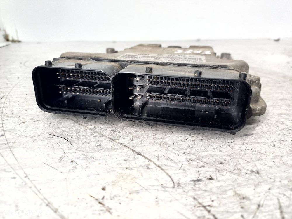 KOMPUTER, STEROWNIK SKODA OCTAVIA II 06F906056AH  0261S02032 BOSCH 2.0 - 4