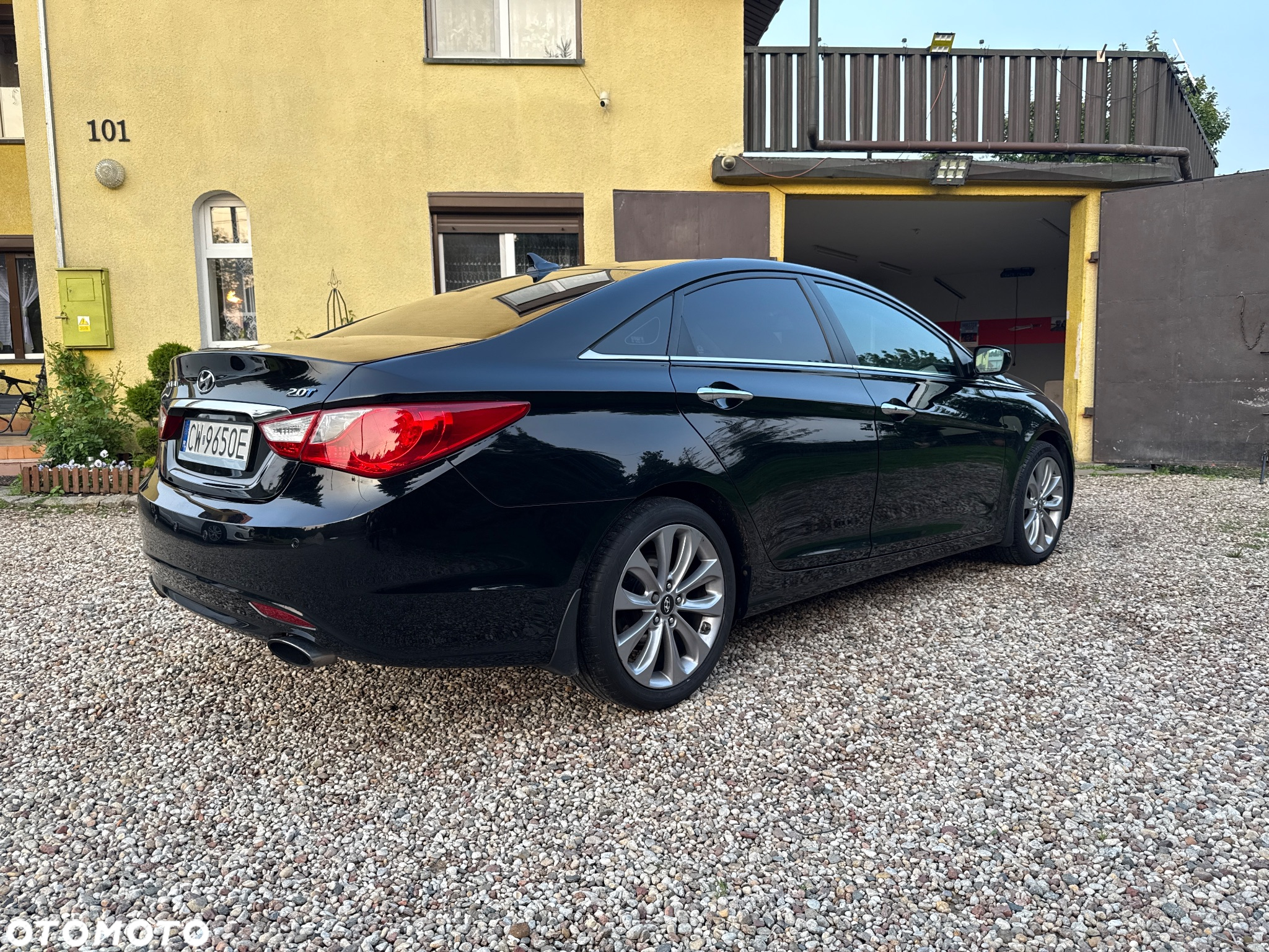 Hyundai Sonata - 4
