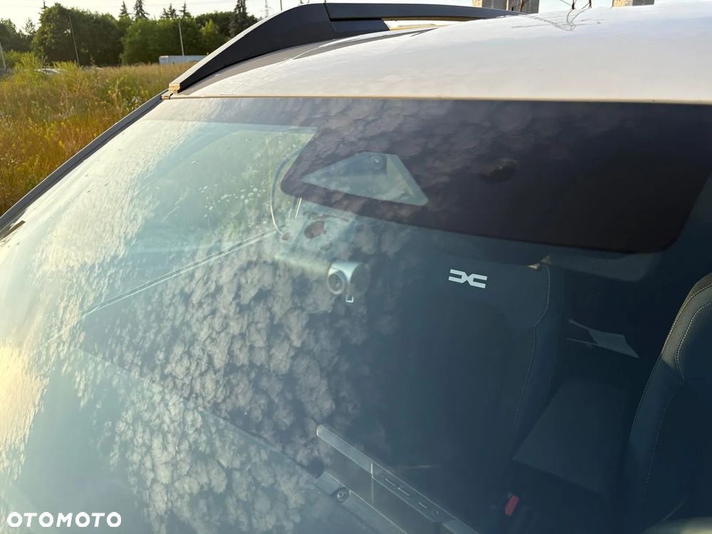 Dacia Duster 1.6 Full Hybrid 140 Journey MMT - 32