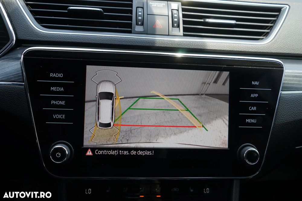 Skoda Superb 2.0 TDI DSG Style - 22