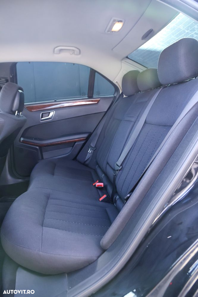 Mercedes-Benz E 220 CDI BlueEfficiency Aut. - 12
