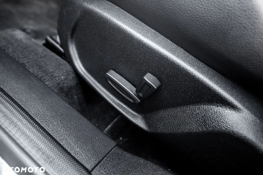 Ford Mondeo 2.5 Titanium X - 26