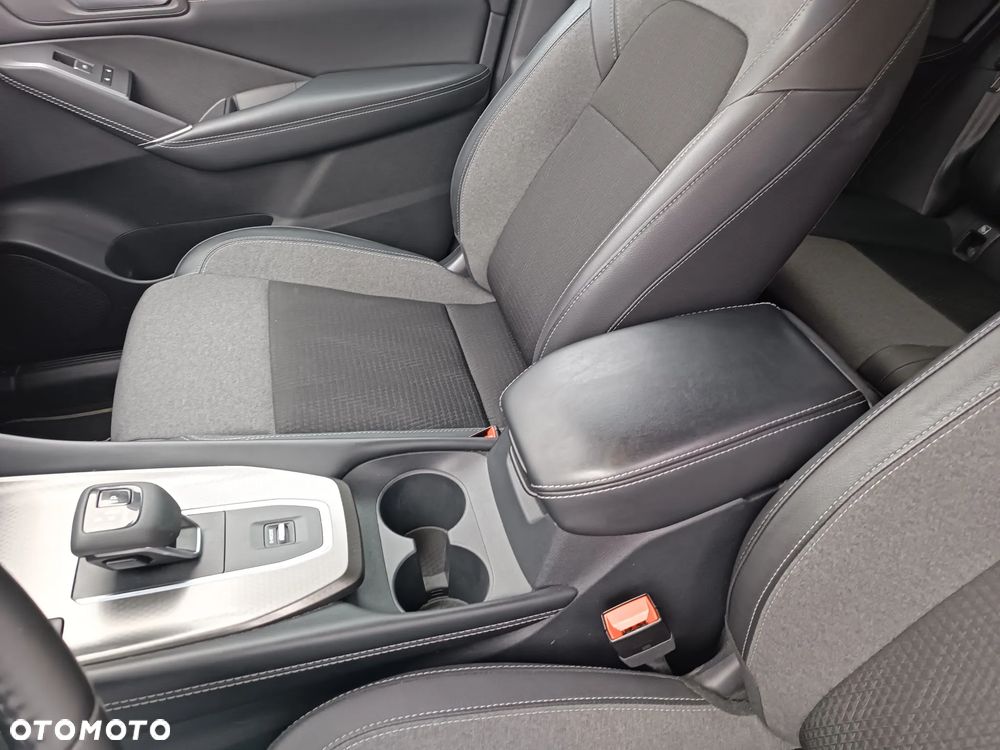 Nissan Qashqai 1.3 DIG-T MHEV N-Connecta Xtronic - 24