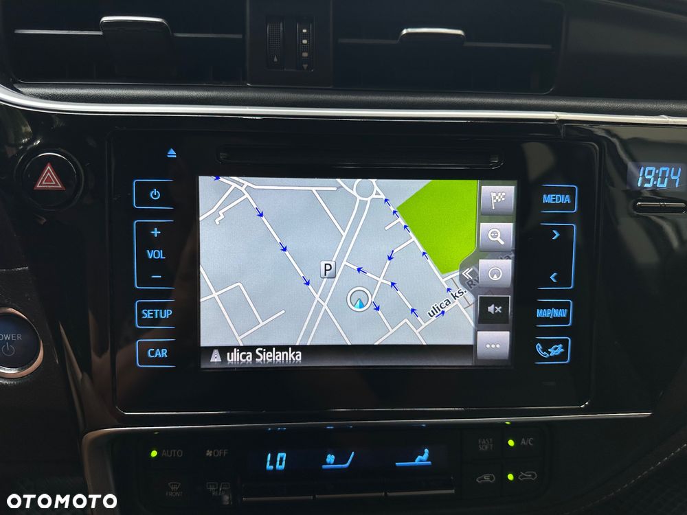 Toyota Auris - 24