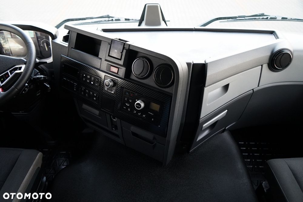 Renault T 520 /  PEŁNY ADR / HYDRAULIKA / RETARDER / EURO 6 - 29