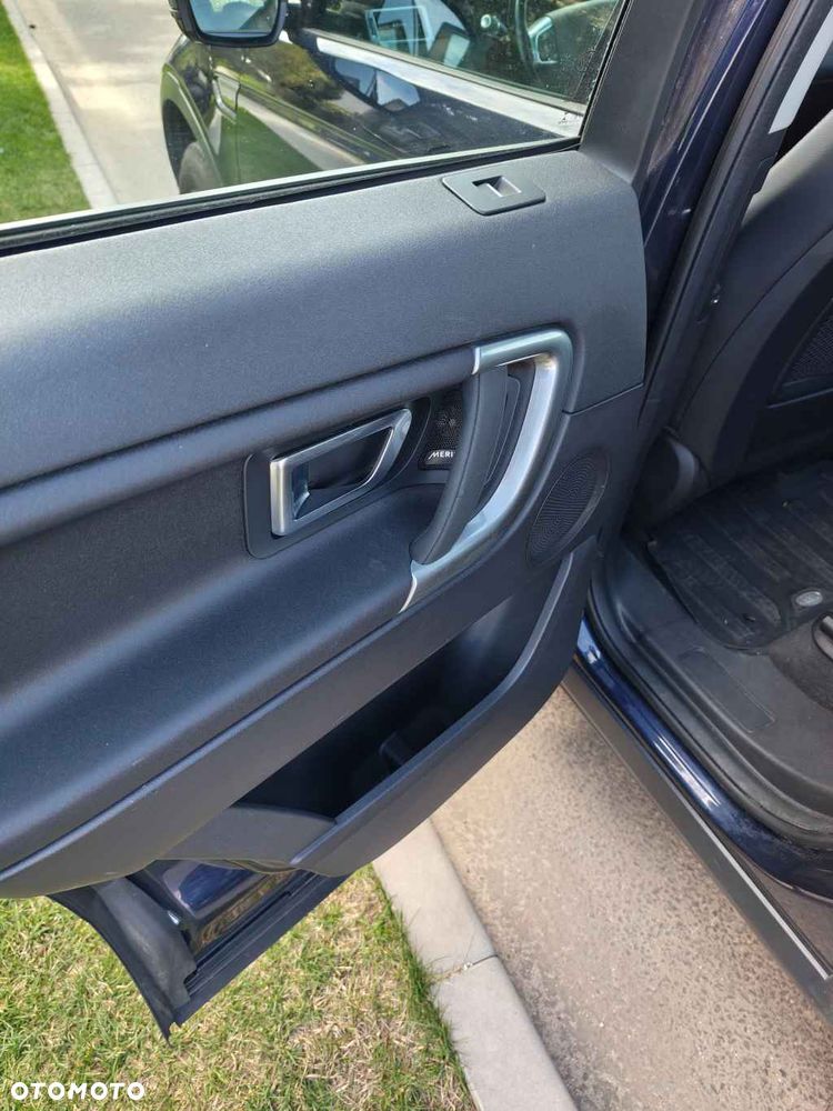 Land Rover Discovery Sport D180 SE - 31