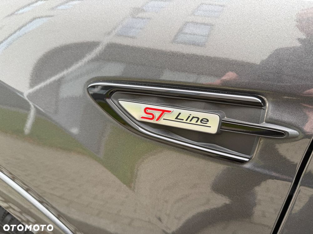 Ford Kuga 1.5 EcoBoost 2x4 ST-Line - 9