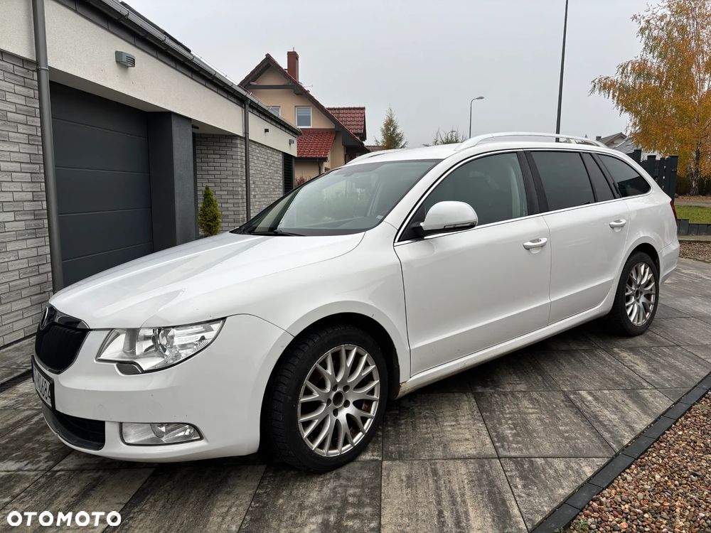 Skoda Superb 2.0 TDI Ambition - 1