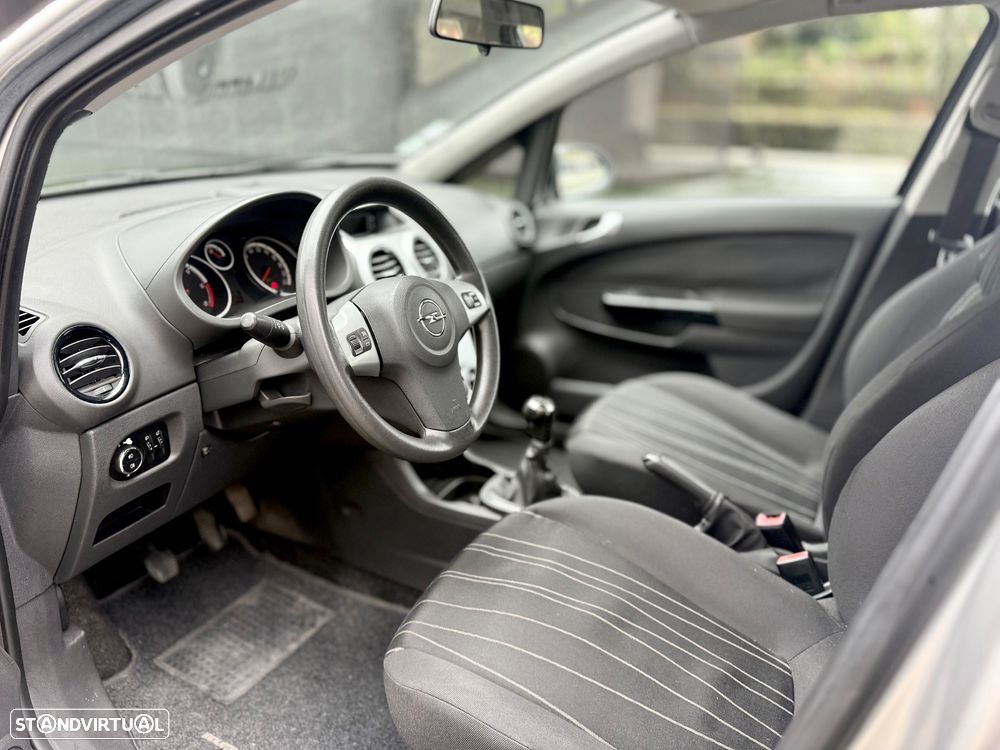 Opel Corsa 1.3 CDTI Enjoy EcoFLEX - 4