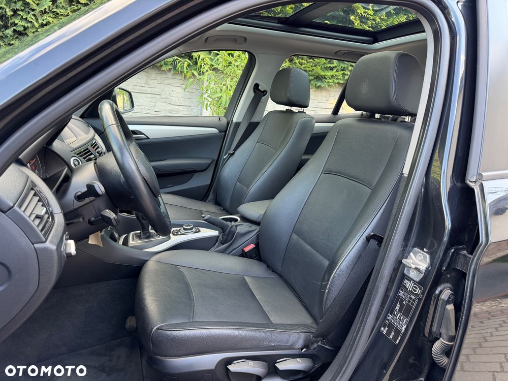 BMW X1 sDrive16d - 12