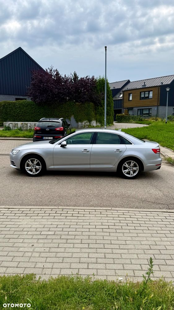 Audi A4 Limousine 1.4 TFSI Design - 3