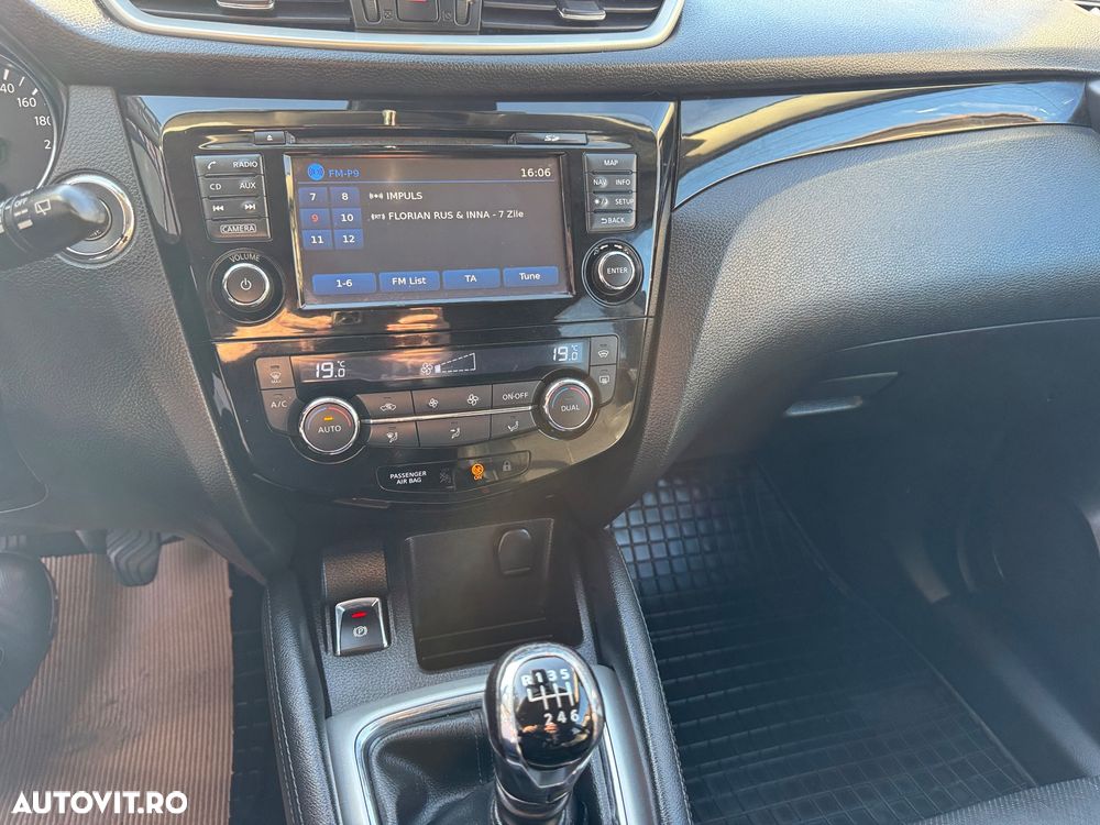 Nissan Qashqai 1.6L dCi Start/Stop 4X4-i Tekna - 3