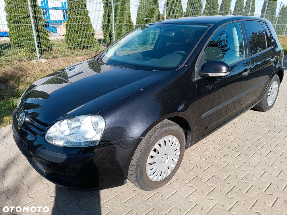 Volkswagen Golf - 1