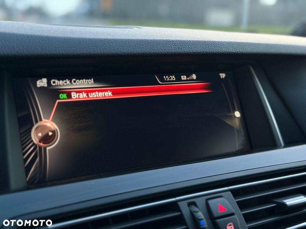 BMW Seria 5 520d xDrive M Sport sport - 23